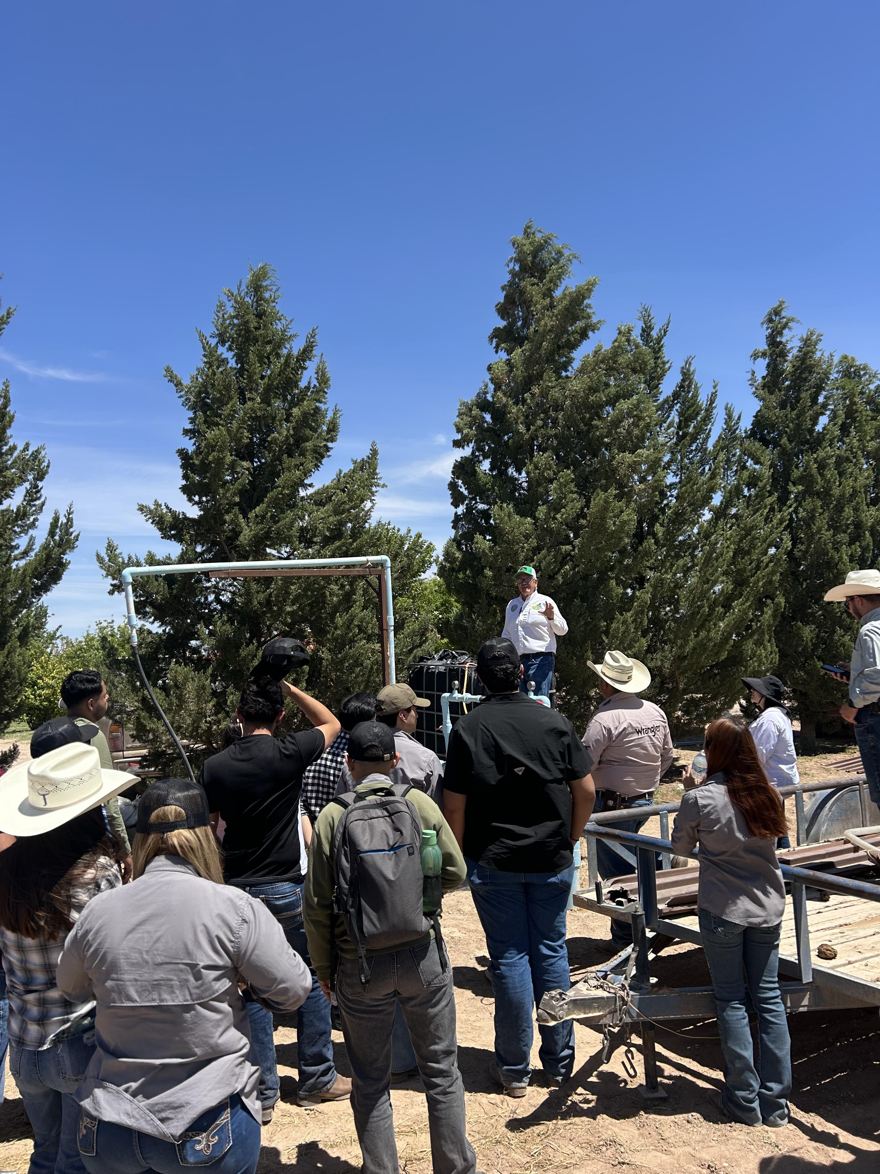 Field demonstration showing people and context at Rancho El Regalo.